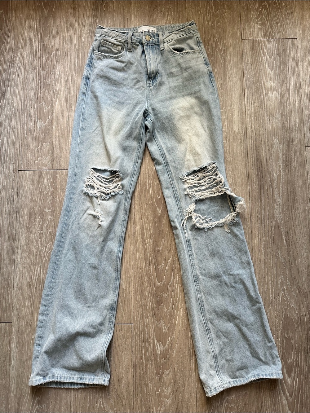 VERVET distressed light wash jeans